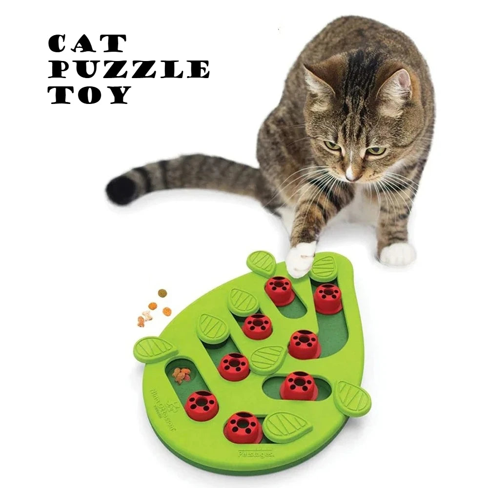 Green interactive treat puzzle feeder for cats