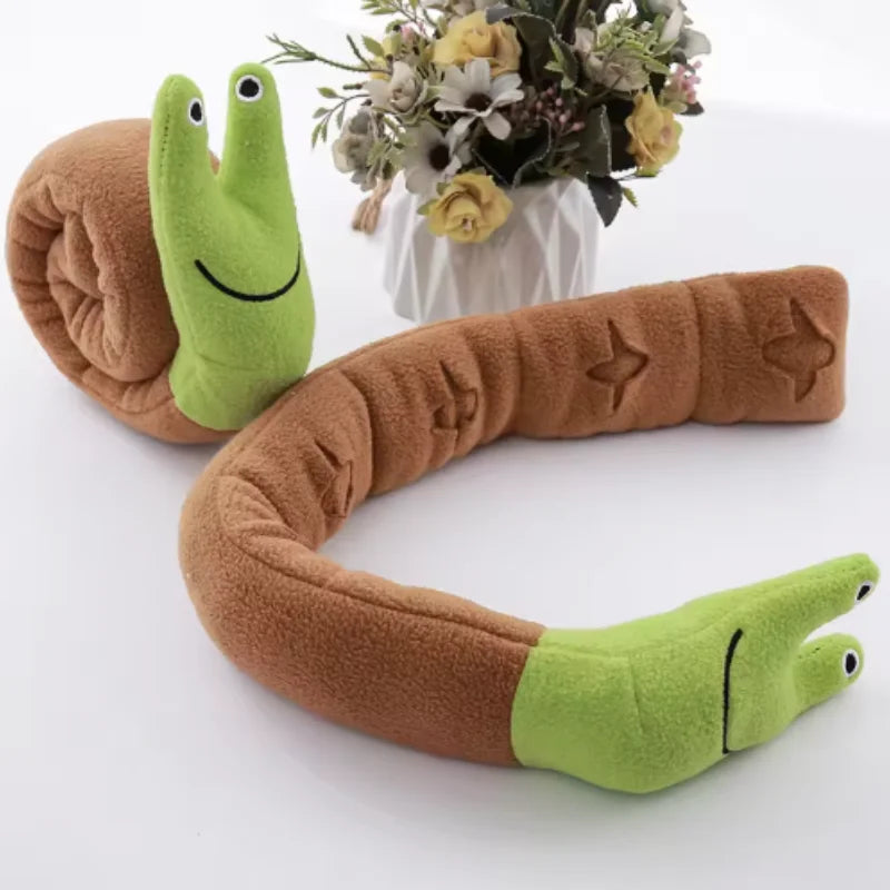 Plush snail-shaped snuffle mat for hiding pet treats – photo 2