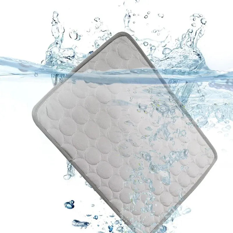 Pet cooling mat for cats and small dogs – photo 5