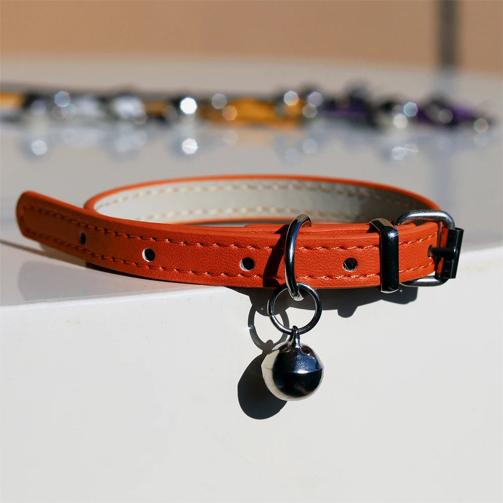 Adjustable PU leather collar for cats and small dogs