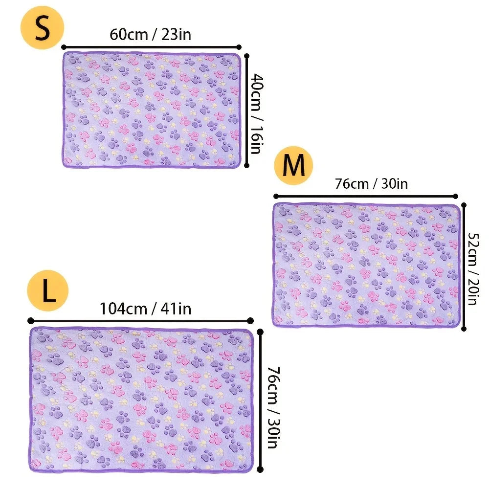 Purple fleece paw print pet blanket – photo 4